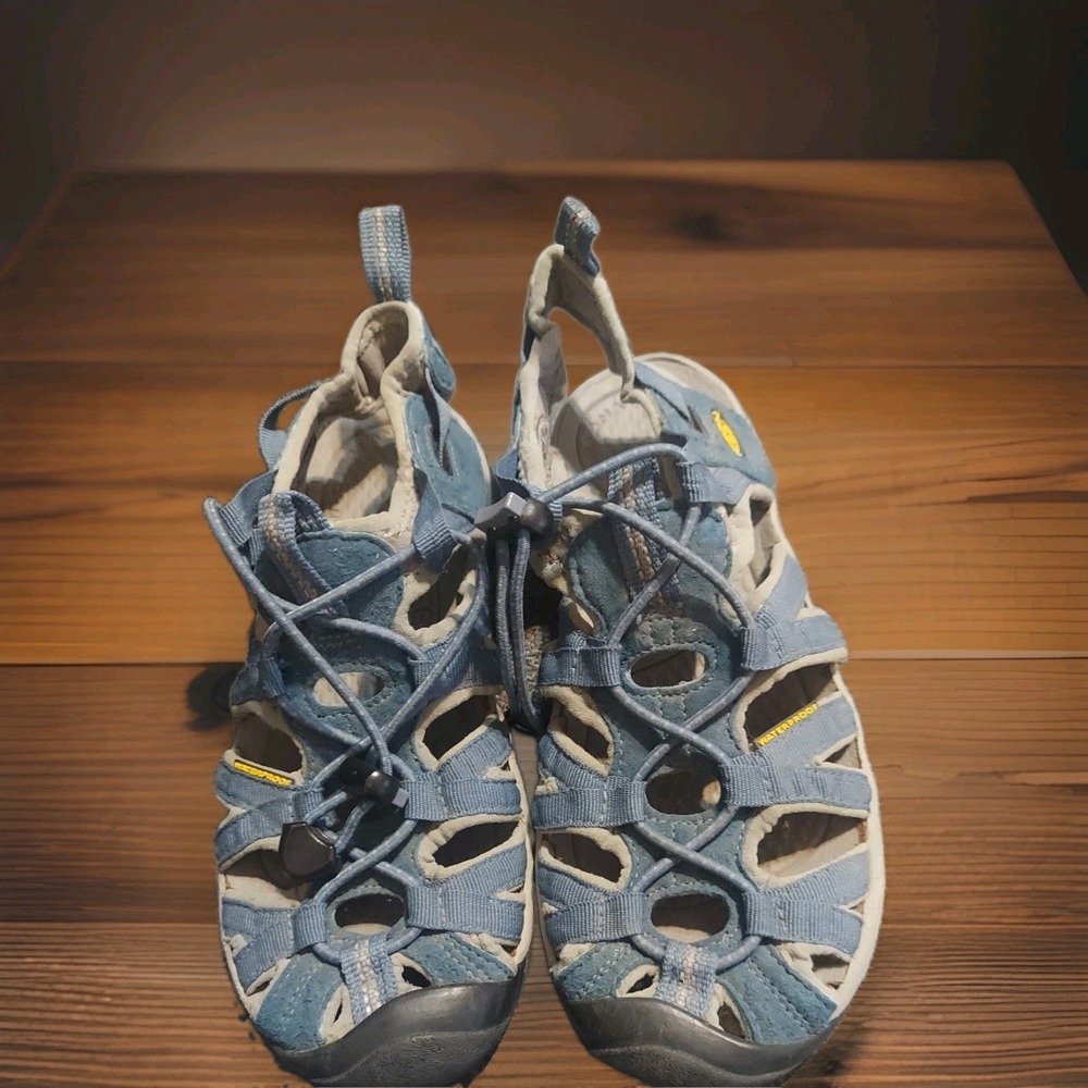 Keen Whisper Sandals Women's 6 Teal Blue 1003712 Closed Toe Hiking Sport Water